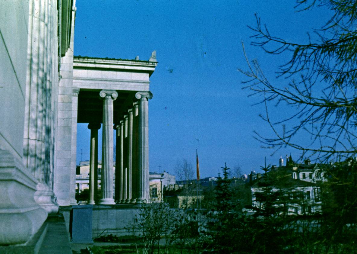 022.JPG