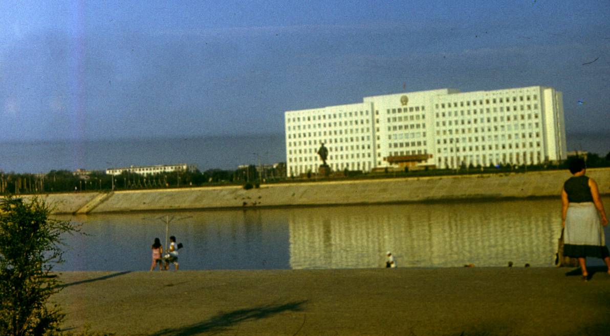 006.JPG