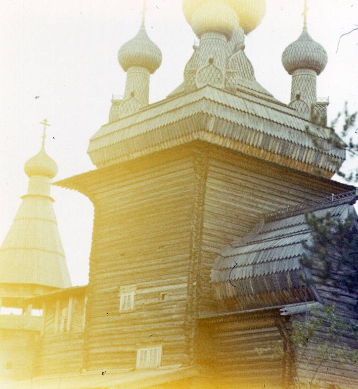 052.jpg