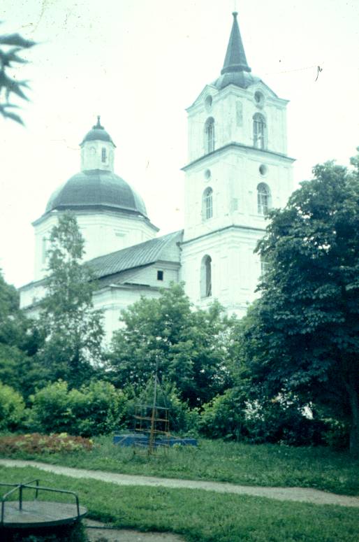 056.jpg