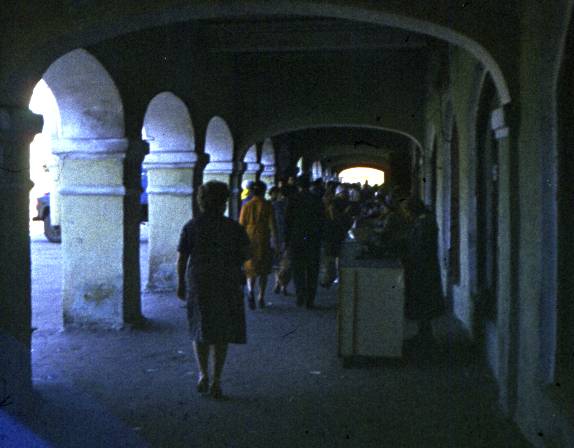 069.jpg