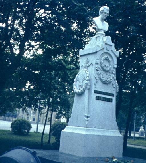 089-1.jpg