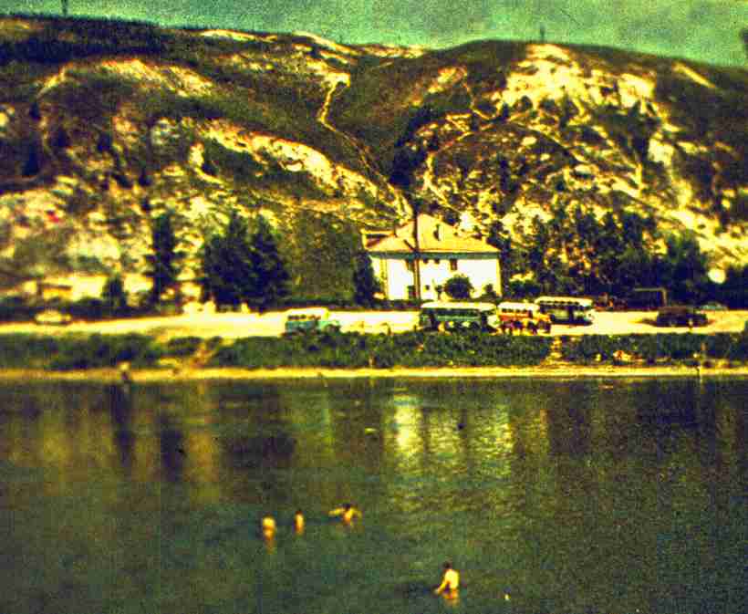 017-1.jpg