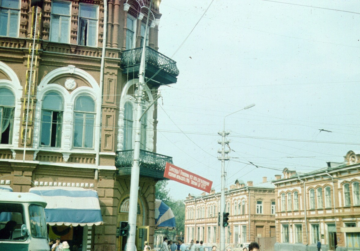 041.jpg