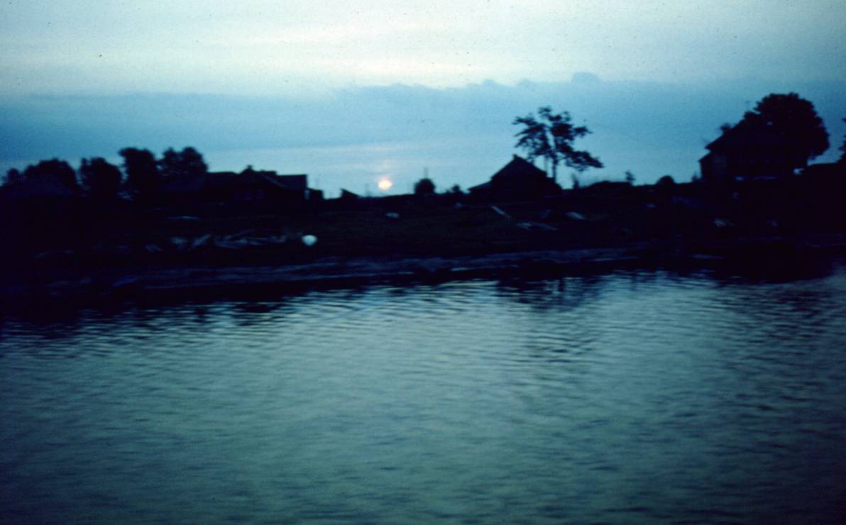 026.JPG