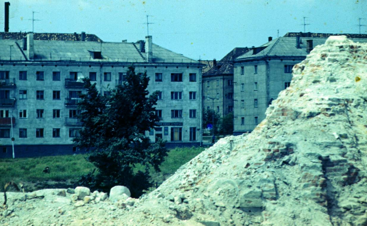 047.JPG