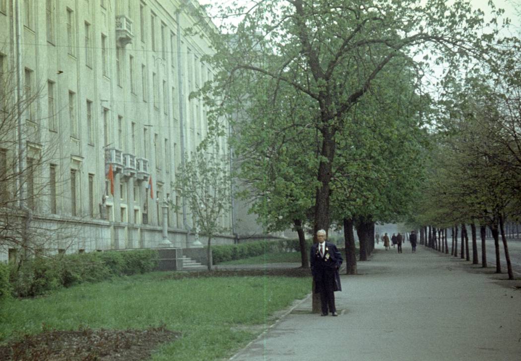 050.jpg
