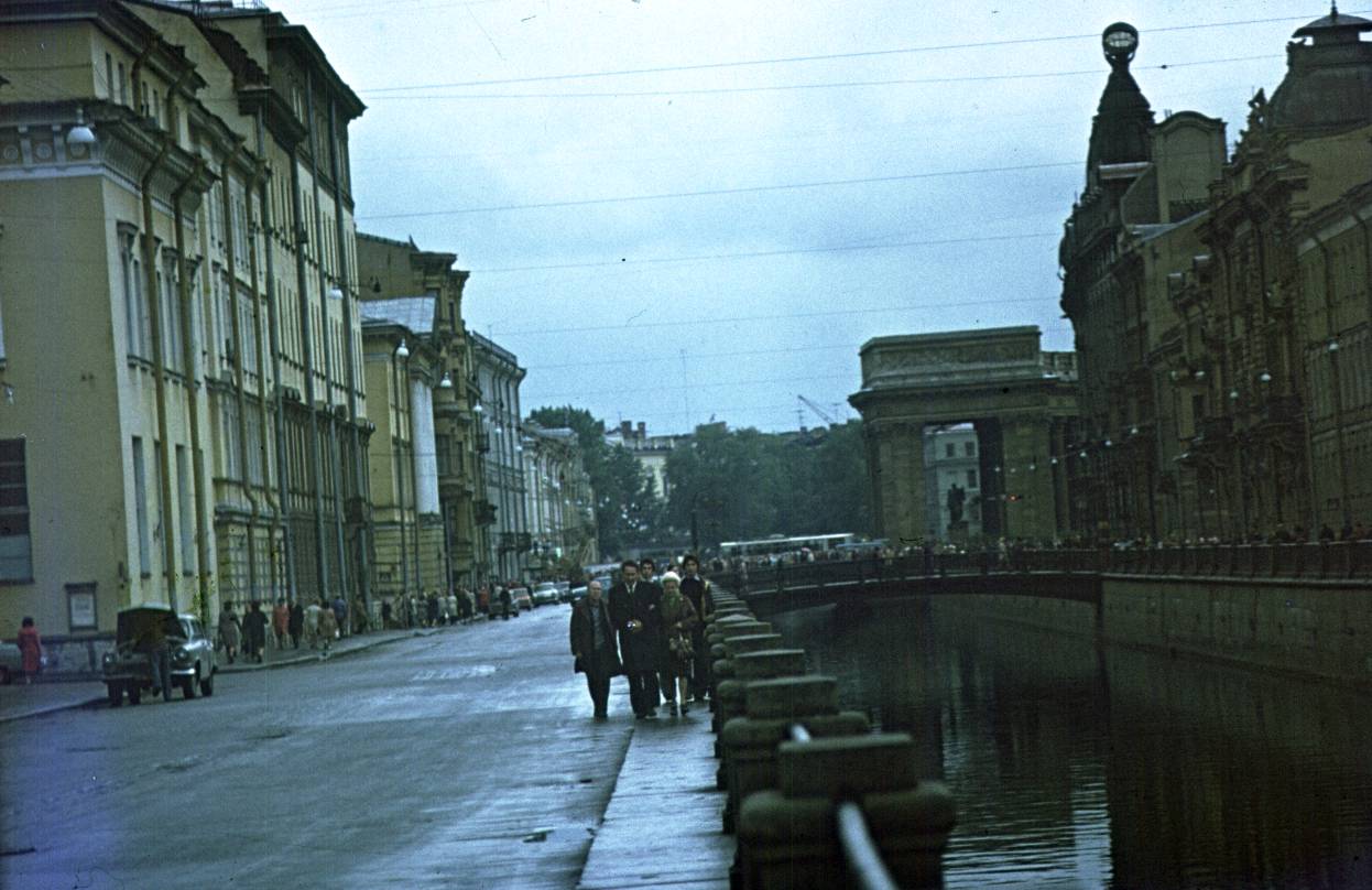 042.jpg