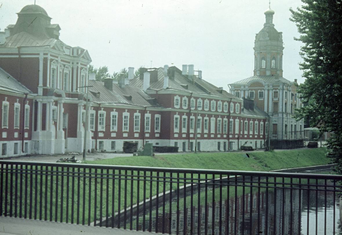 069-1.jpg