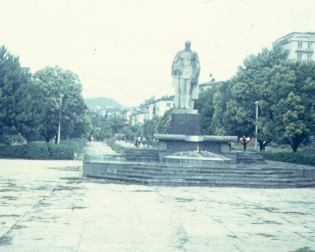 085-1.jpg