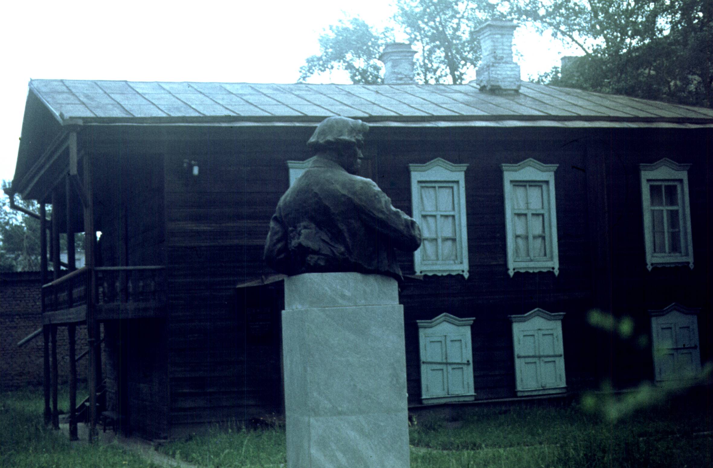 195-1.jpg