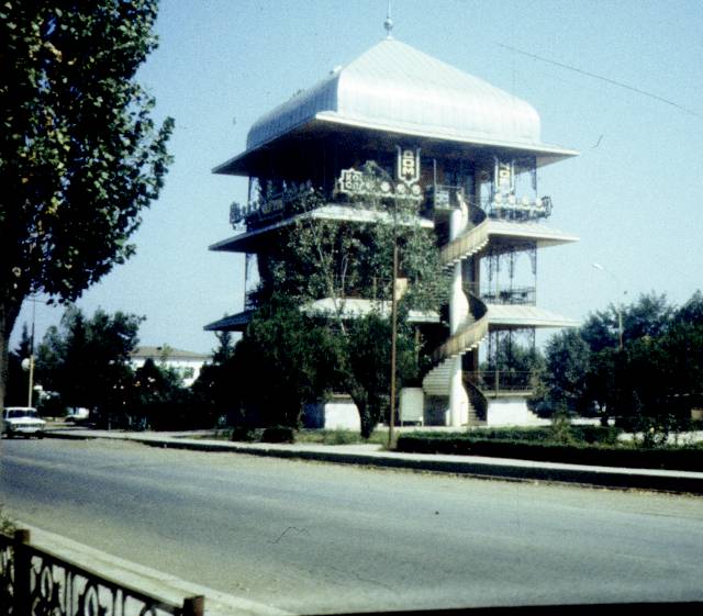 050.jpg